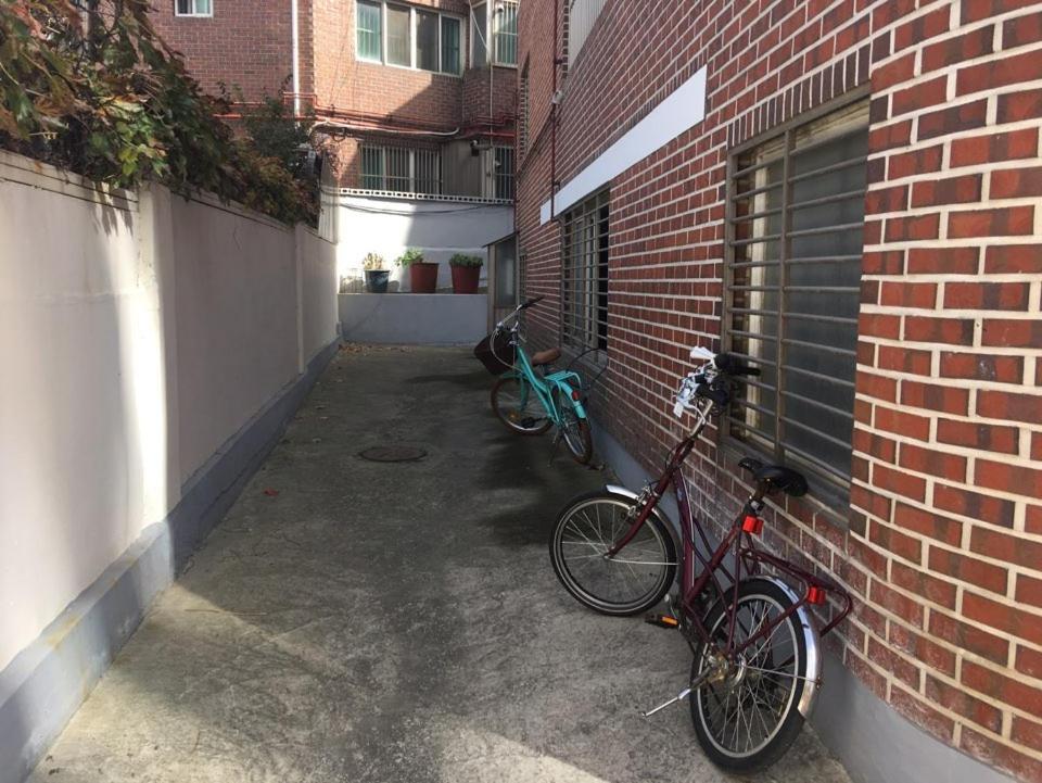Nana House Hotel Seoul Bagian luar foto